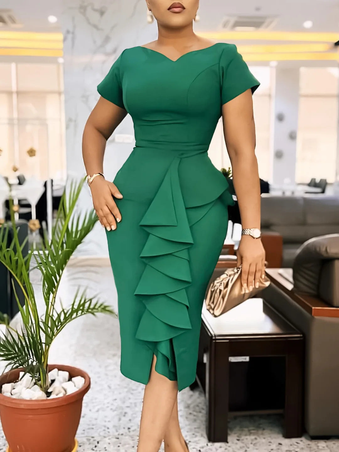 SilhouetteSophistiqué Ruffle Dress